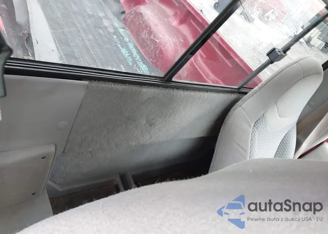 1FTYR10U5WUA47138: 42426405