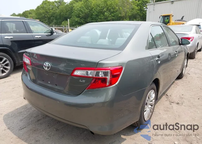 4T4BF1FK8DR335013: 42425744