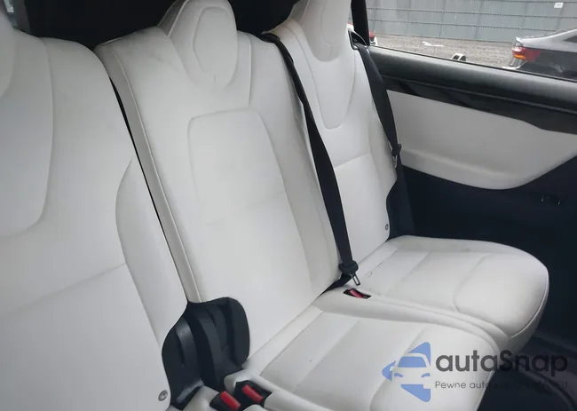 5YJXCAE26LF270281: 42425817