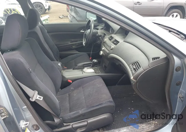 1HGCP2F36BA024906: 42427058