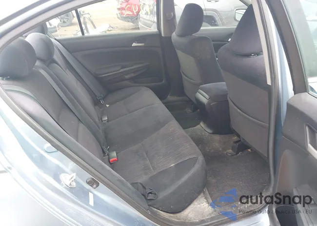 1HGCP2F36BA024906: 42427058