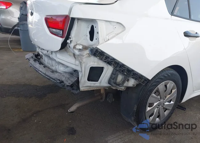 3KPA24AB1JE081329: 42427188