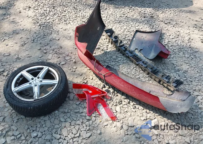 3LNHM26T77R647103: 42427258