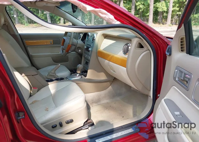 3LNHM26T77R647103: 42427258