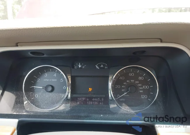 3LNHM26T77R647103: 42427258