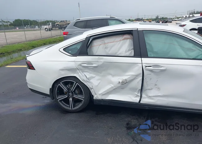 1HGCY2F58SA033072: 42427260