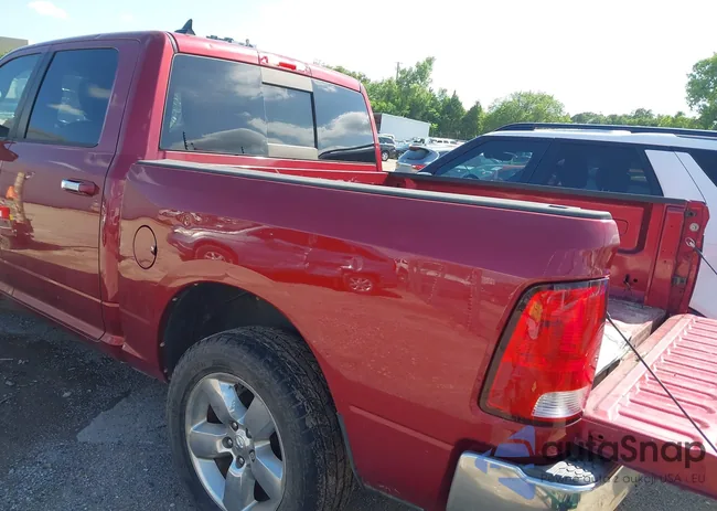 1C6RR7LT5DS584327: 42427313