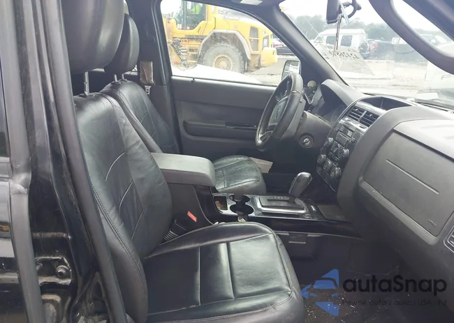 1FMCU0E78AKA62013: 42426819