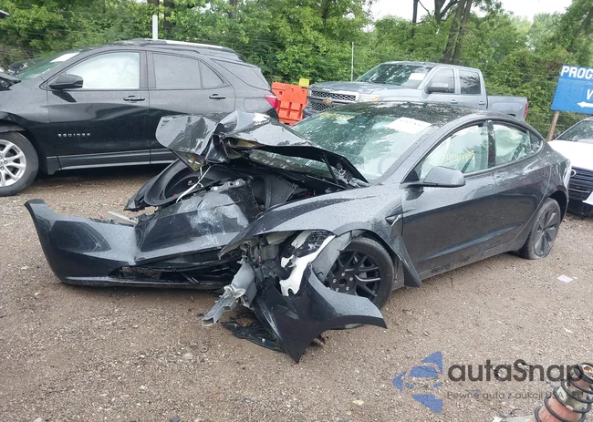 5YJ3E1EA7SF000605: 42427833