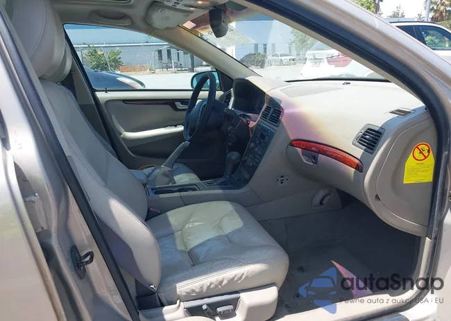 YV1SW58D911021608: 42427856