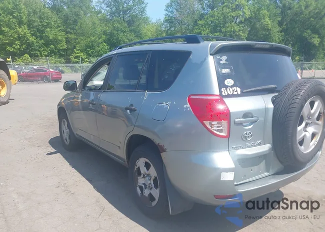 JTMBD33V175105648: 42428129