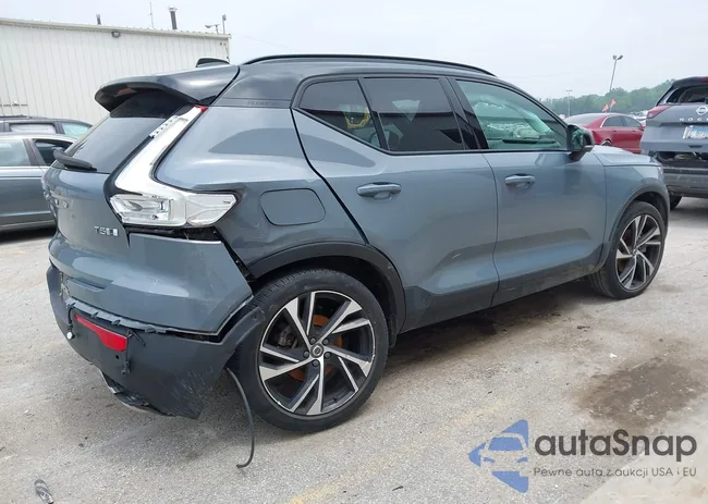 YV4162UM6L2252580: 42428180