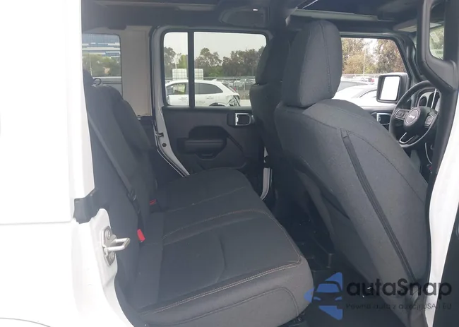 1C4RJXN68RW186133: 42428186