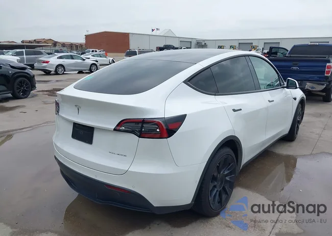 5YJYGDEE2MF299721: 42428214