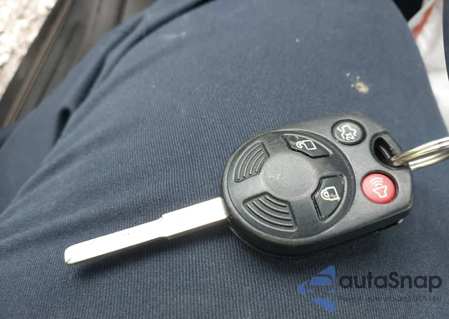 1FADP3F27JL300213: 42428314