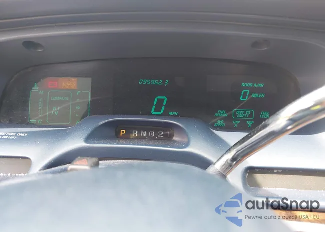 1LNLM82WXSY738521: 42428360