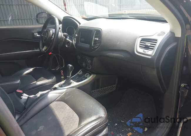 3C4NJDBB8JT455854: 42427524