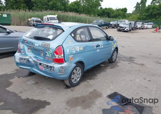 KMHCM3AC9BU187600: 42427607