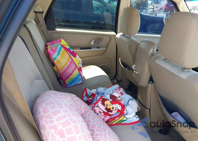 4M2YU56175DJ10462: 42427630