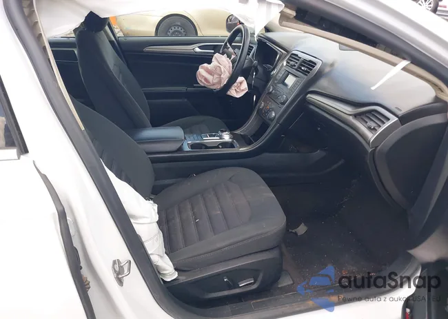 3FA6P0LU6HR323927: 42427633