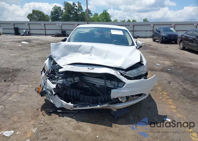 3FA6P0LU6HR323927: 42427633