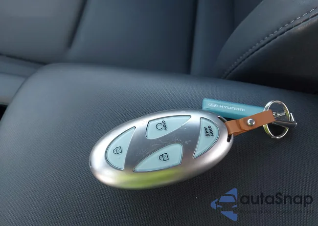 KMHM34AC0PA020368: 42427670