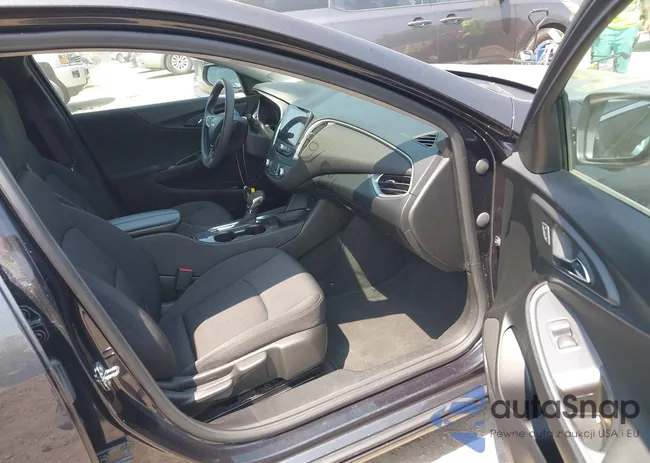 1G1ZD5ST3PF163919: 42427684