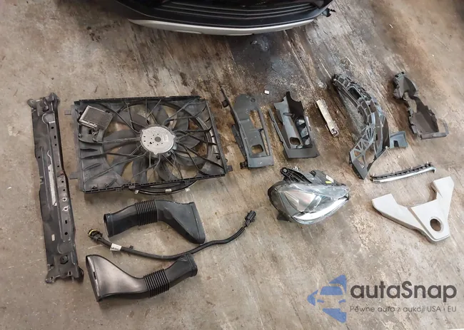 WDDGJ7HB9DG121591: 42427764