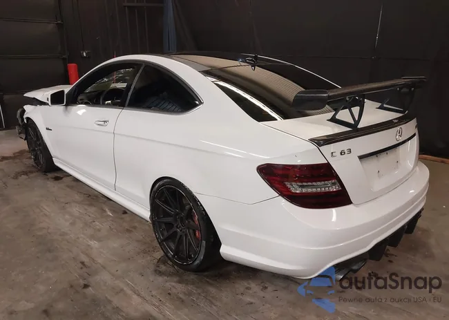 WDDGJ7HB9DG121591: 42427764