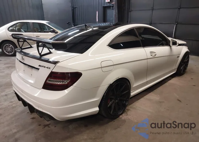 WDDGJ7HB9DG121591: 42427764