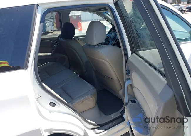 5J8TB2H53AA003765: 42429018