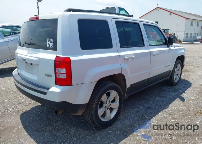 1C4NJRFBXGD782116: 42429131