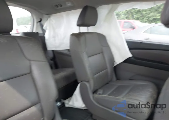 5FNRL5H64FB125727: 42428532