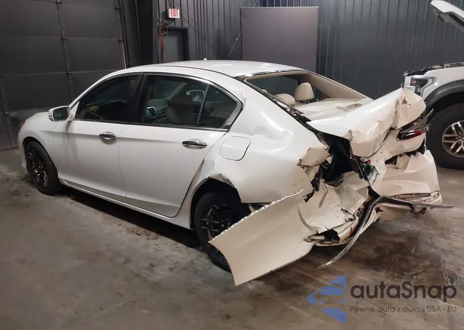 1HGCR2F71GA108815: 42428591