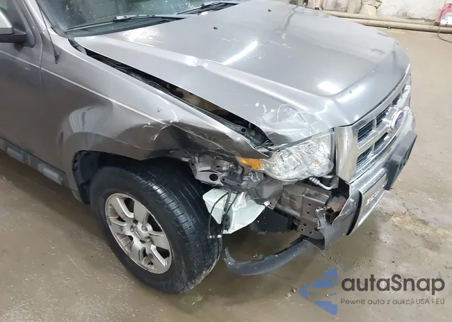 1FMCU9EG2AKC17658: 42430110