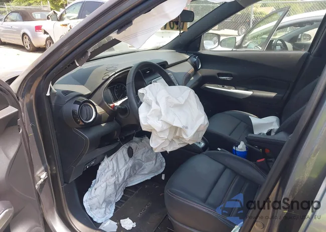 3N1CP5DV7LL543593: 42430129