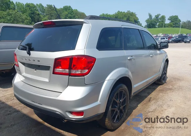 3C4PDDBG3DT661924: 42430211