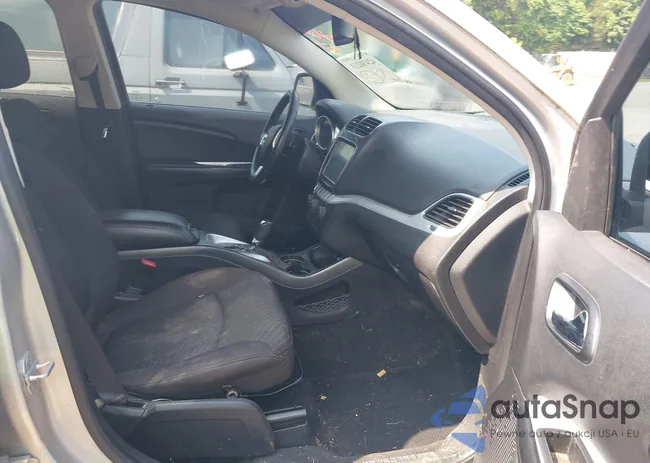 3C4PDDBG3DT661924: 42430211