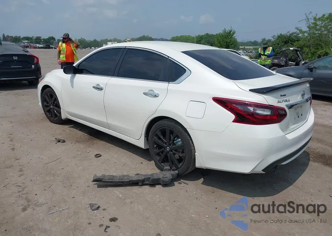 1N4AL3AP1HC494166: 42429438