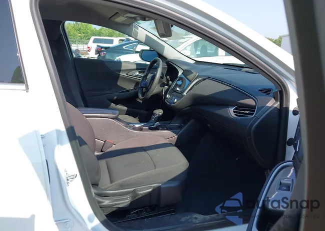 1G1ZD5ST2PF162390: 42429549