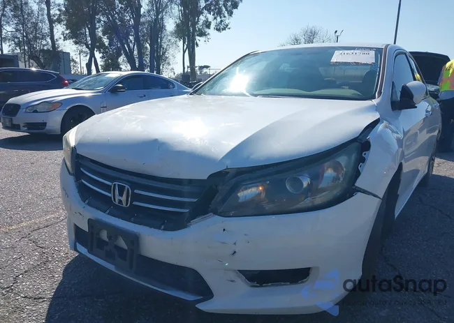 1HGCR2F33FA204165: 42431090