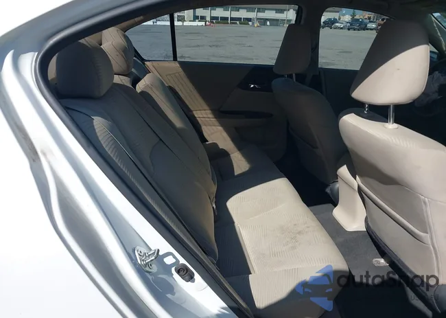 1HGCR2F33FA204165: 42431090