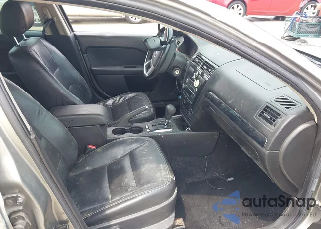 3FAHP08Z28R272519: 42431105