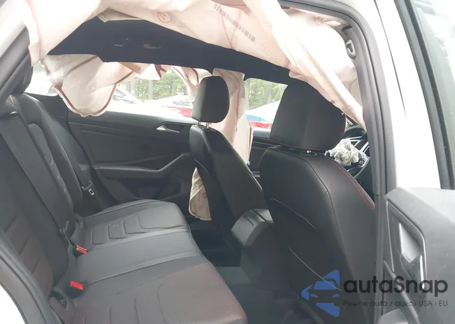 3VW2T7BU1NM028092: 42430756