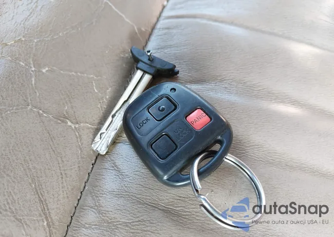 JT6HT00W7X0045176: 42430770