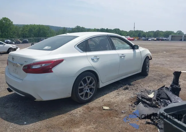 1N4AL3AP8JC194453: 42430788