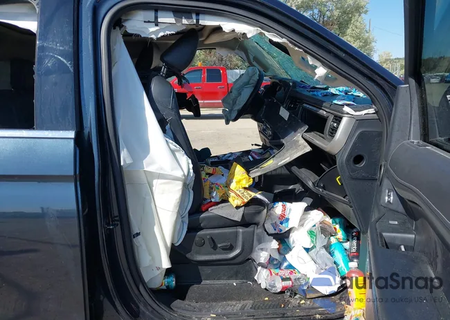 1FMJK1J89PEA47870: 42430830