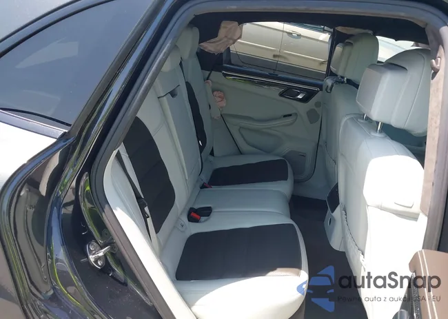 WP1AF2A58HLB61990: 42432260