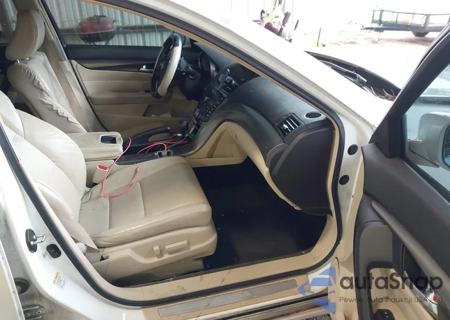 19UUA8F50CA035900: 42431595