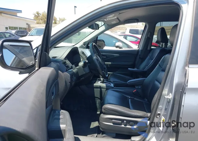 5FPYK2F61HB007158: 42431766